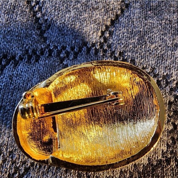 Gold Textured Lady Bug Brooch with Rhinestones - Picture 4 of 4